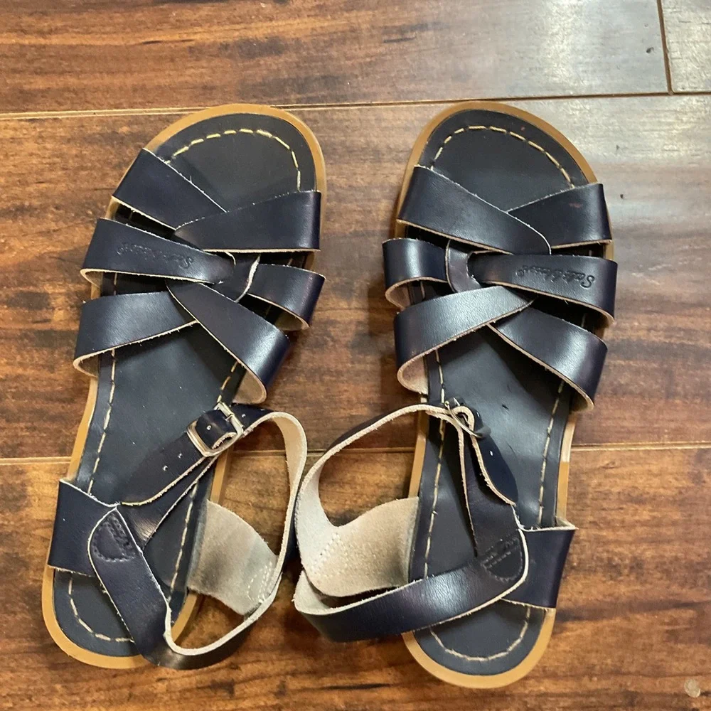 Salt Water Sandals by Hoy Original The Original Navy Blue Leather Sandals Size 5